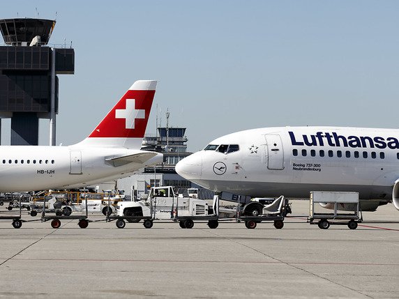 La compagnie aérienne détenue par Lufthansa avait initialement prévu de pouvoir proposer à nouveau environ la moitié du calendrier habituel d'ici décembre (archives). © KEYSTONE/SALVATORE DI NOLFI