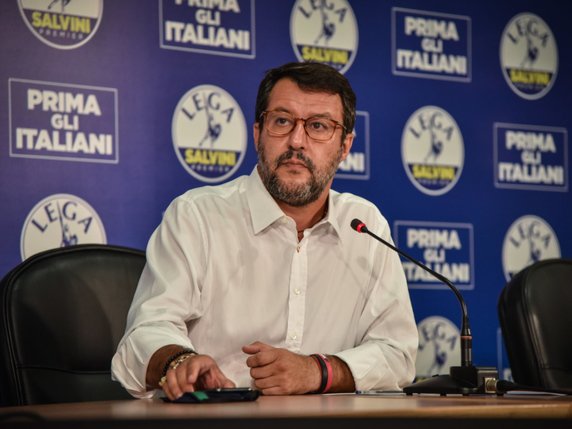 Matteo Salvini et sa Lega confortent leurs positions en Vénétie grâce à son populaire président léguiste Luca Zaia, qui s'assure un troisième mandat avec plus de 70% des voix. © KEYSTONE/EPA/MATTEO CORNER