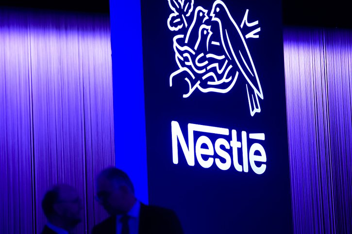 De janvier à fin mars, Nestlé a vu son chiffre d'affaires se contracter de 5,9% à 22,1 milliards de francs. La croissance organique s'est affichée à 1,4%, contre 9,3% un an plus tôt (archives). © KEYSTONE/JEAN-CHRISTOPHE BOTT