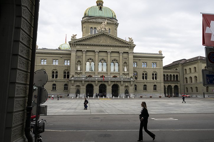 L'utilisation de la Place fédérale devrait être gérée par une structure tripartite entre la Confédération, la Ville et le canton de Berne (archives). © KEYSTONE/ALESSANDRO DELLA VALLE